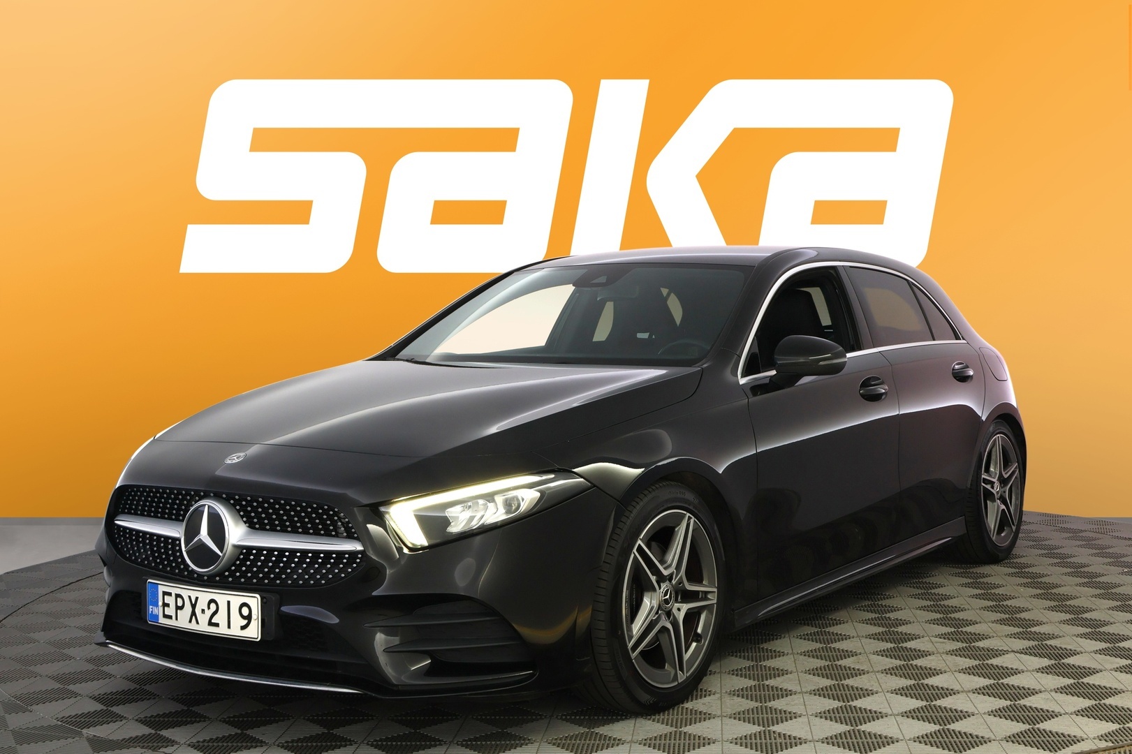 MERCEDES-BENZ A 2019