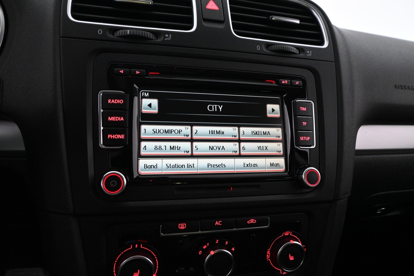 VOLKSWAGEN Golf 2011