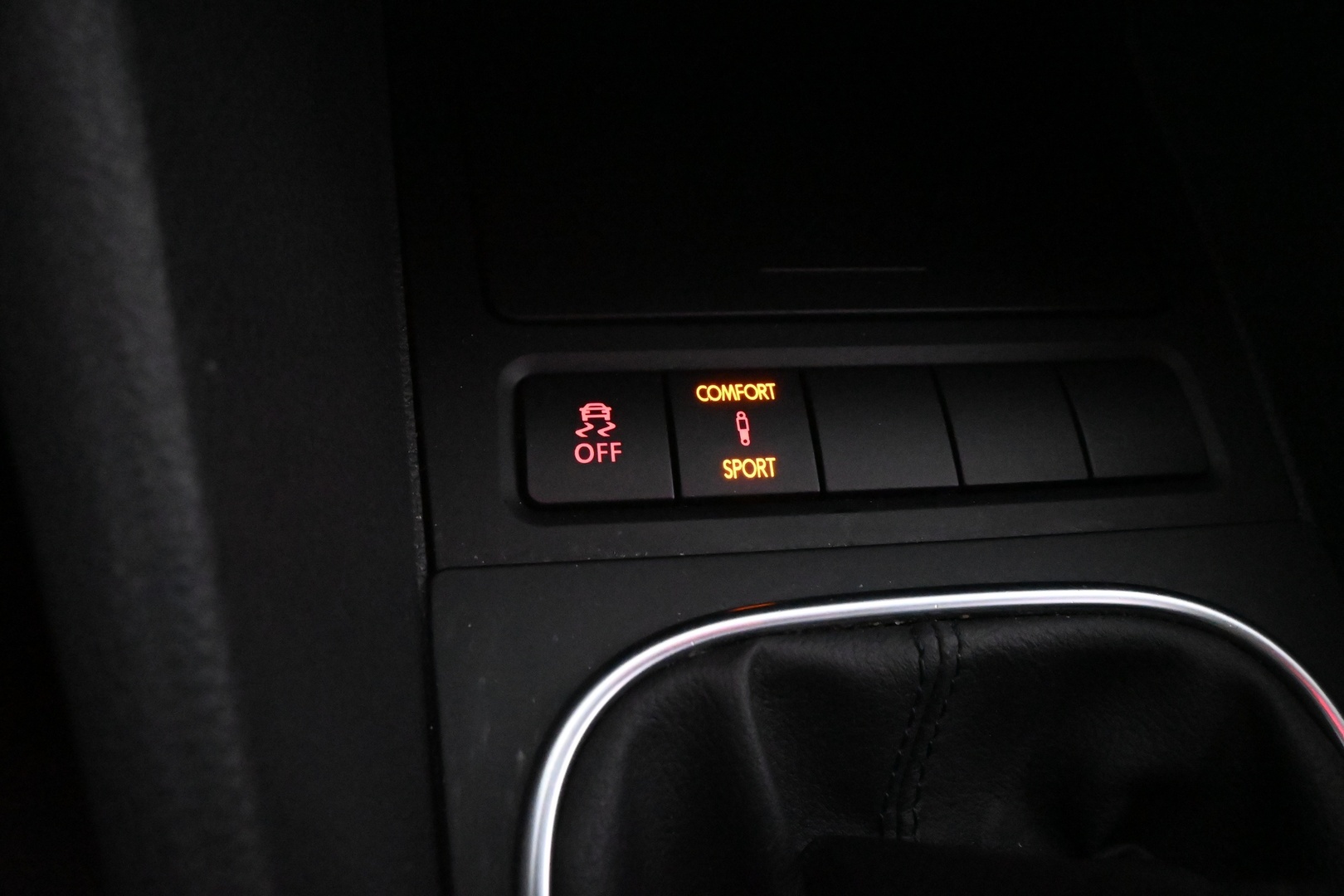 VOLKSWAGEN Golf 2011