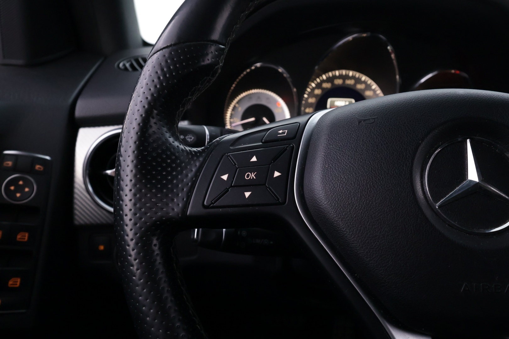 MERCEDES-BENZ GLK 2013