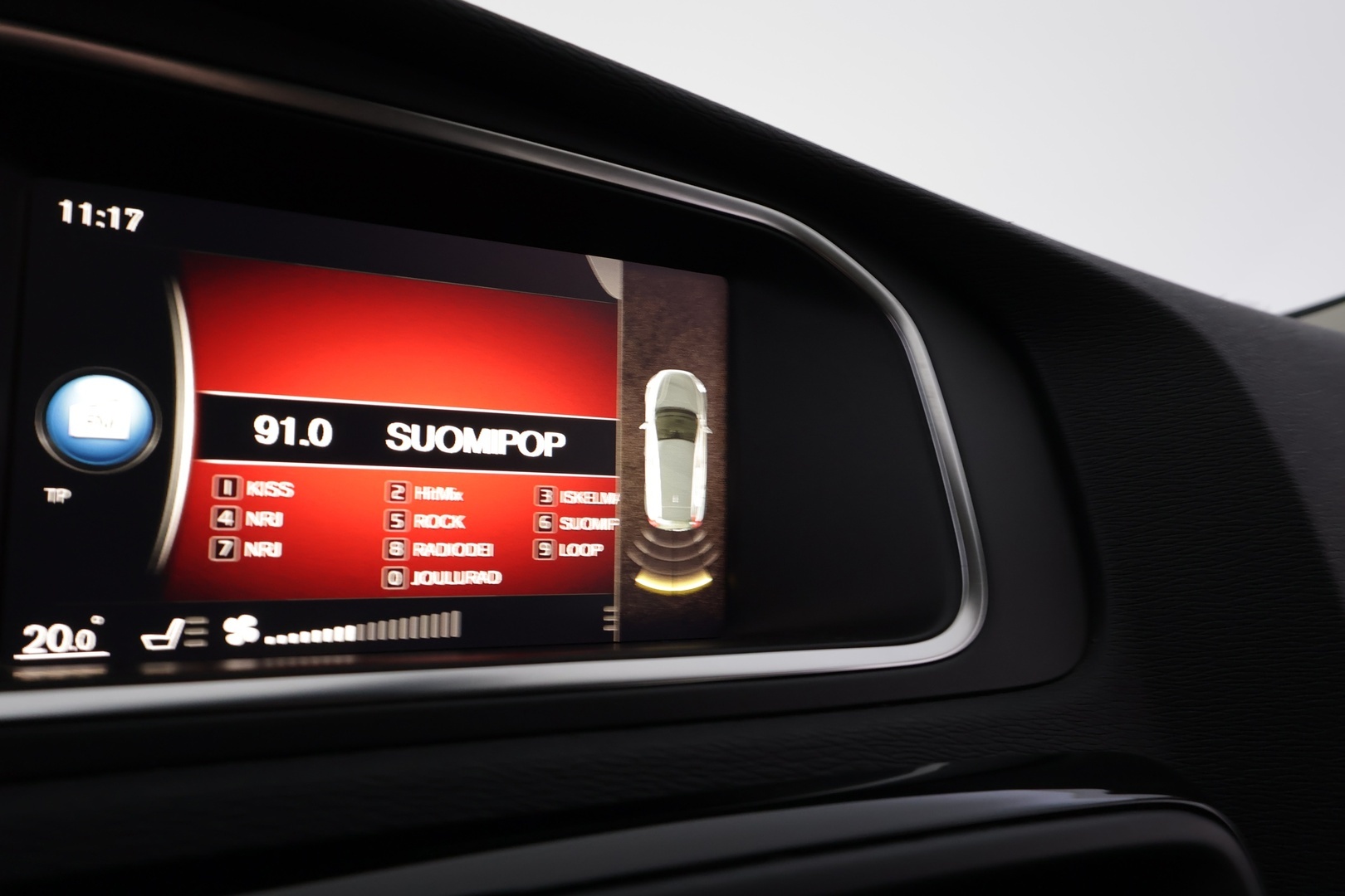 VOLVO V40 2019