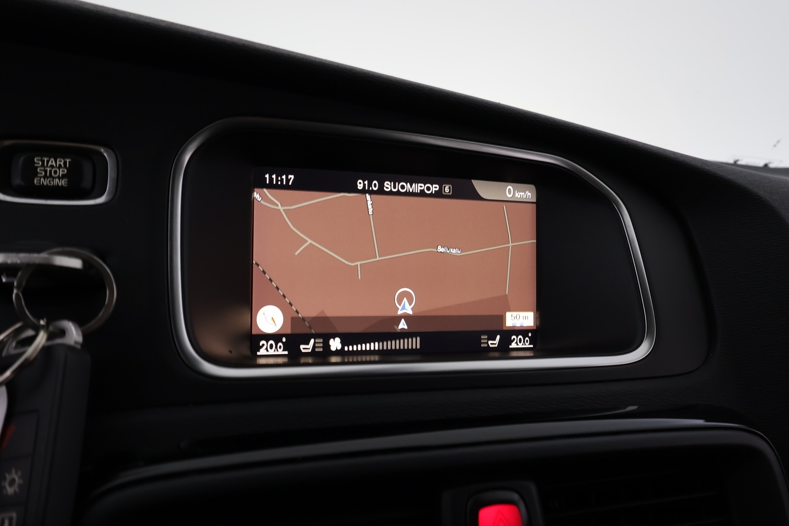 VOLVO V40 2019