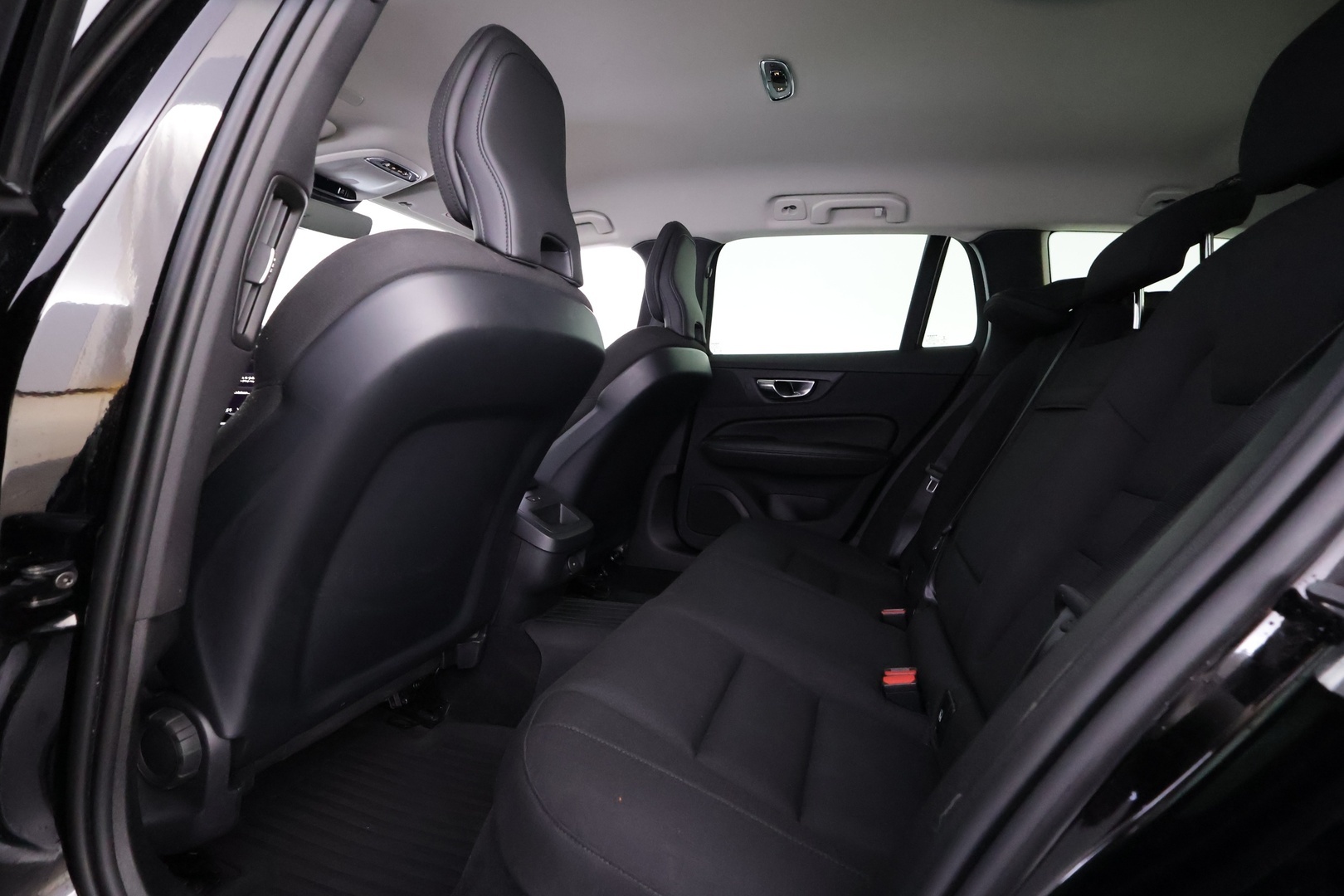 VOLVO V60 2022