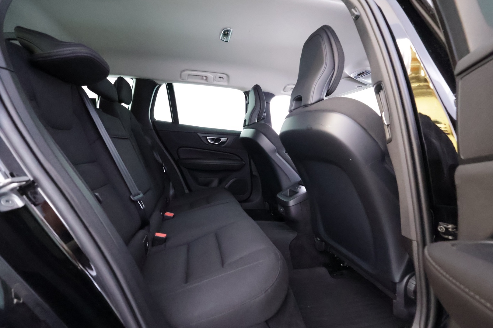 VOLVO V60 2022