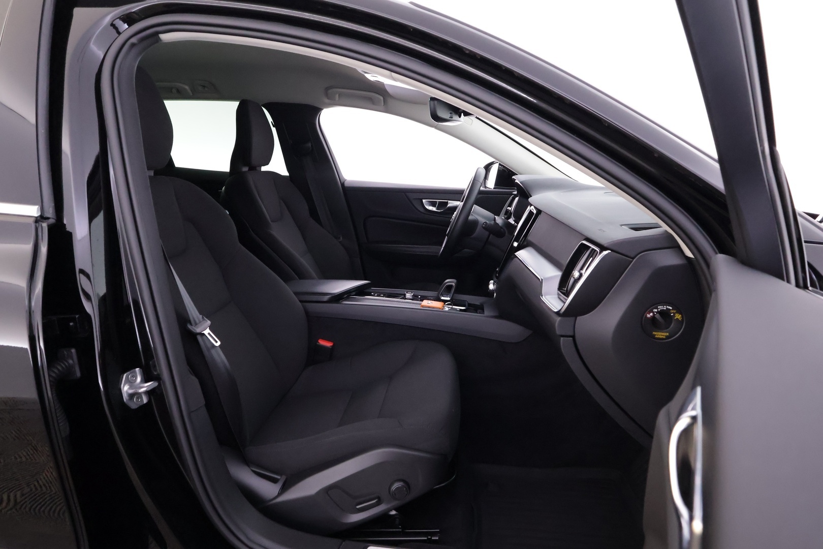 VOLVO V60 2022