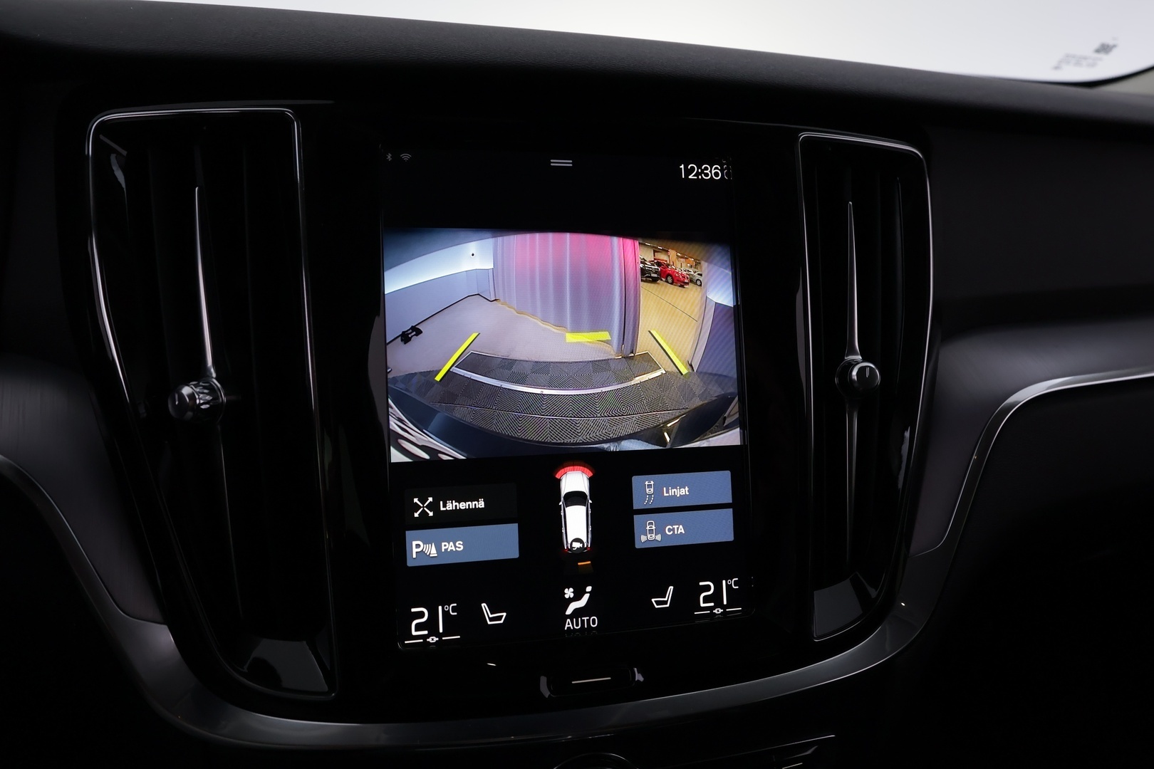 VOLVO V60 2022