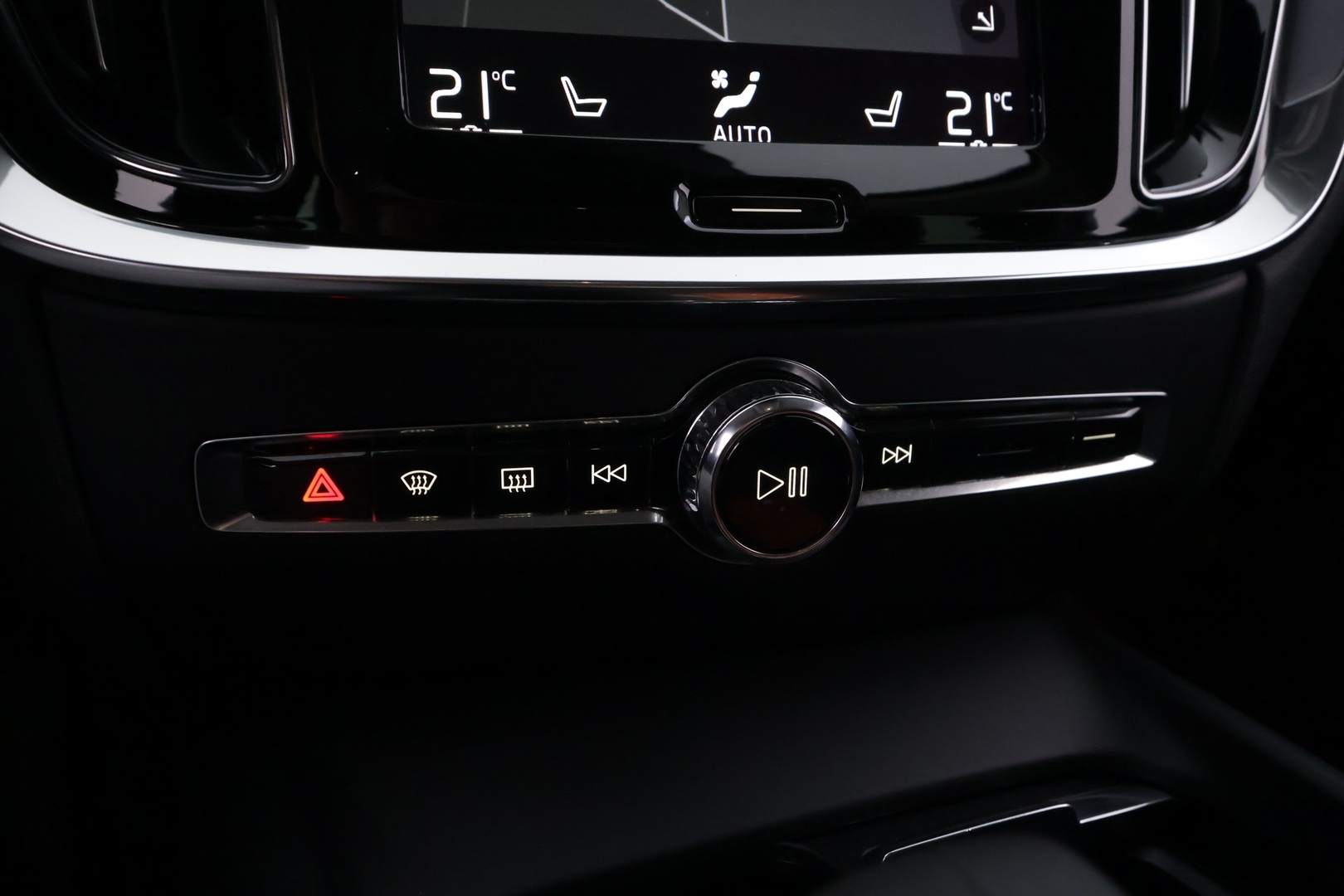 VOLVO V60 2022