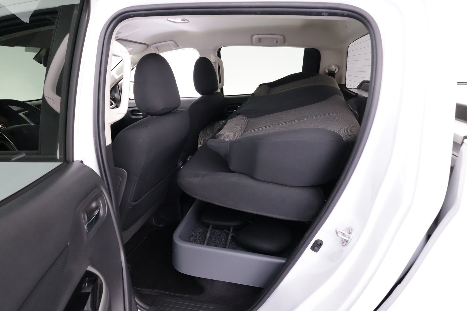 MITSUBISHI L200 2021
