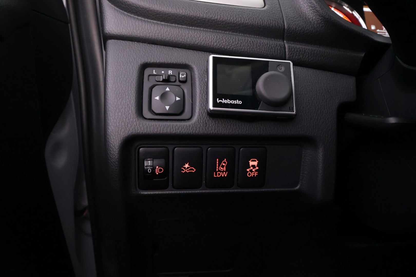 MITSUBISHI L200 2021