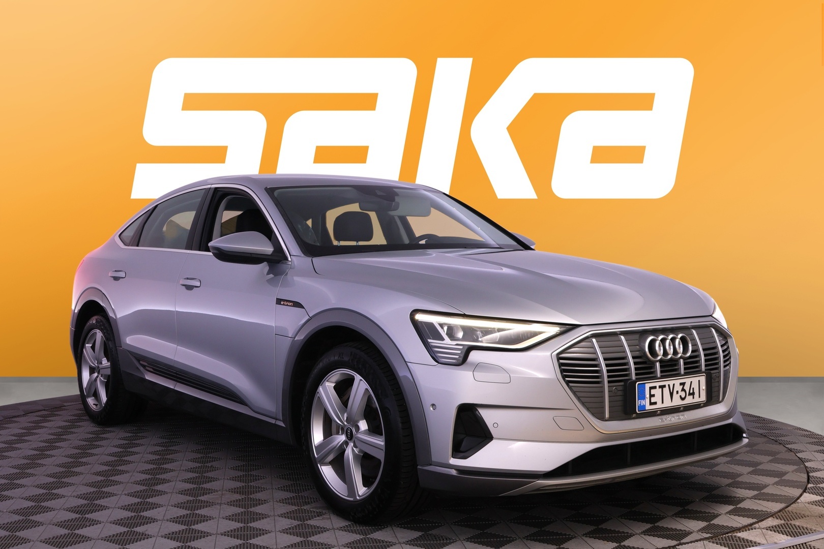 AUDI e-tron 2022