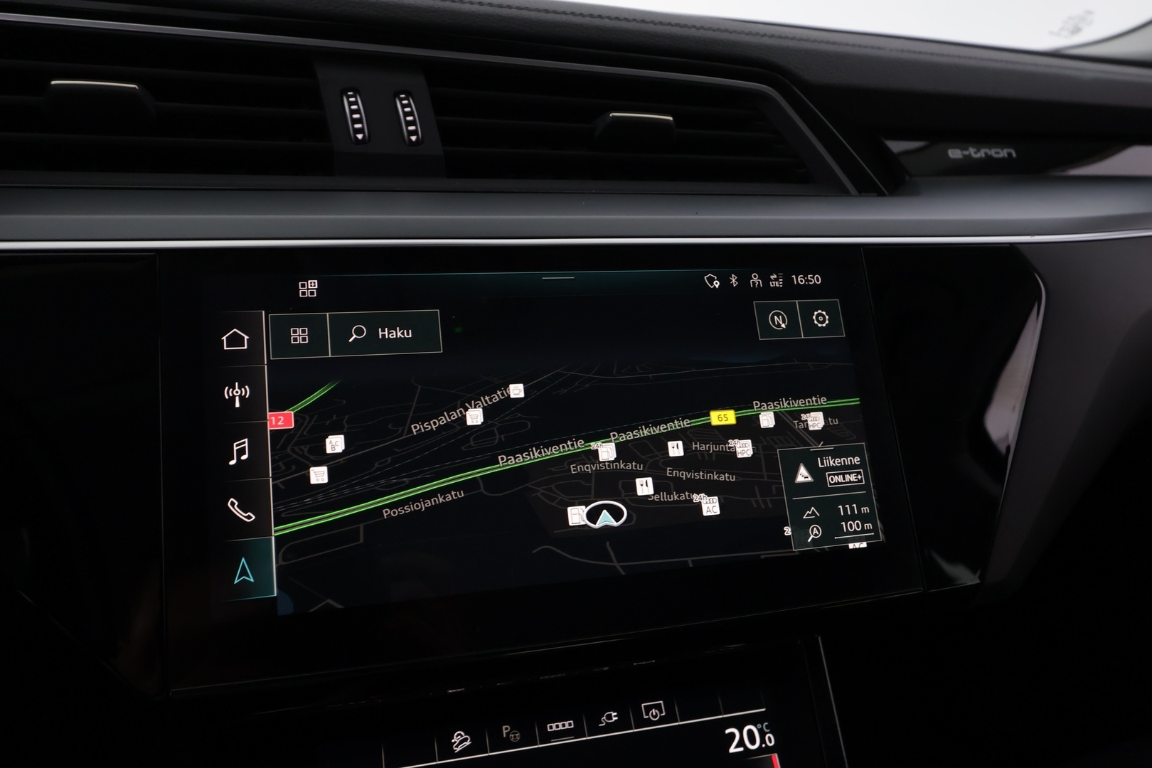 AUDI e-tron 2022