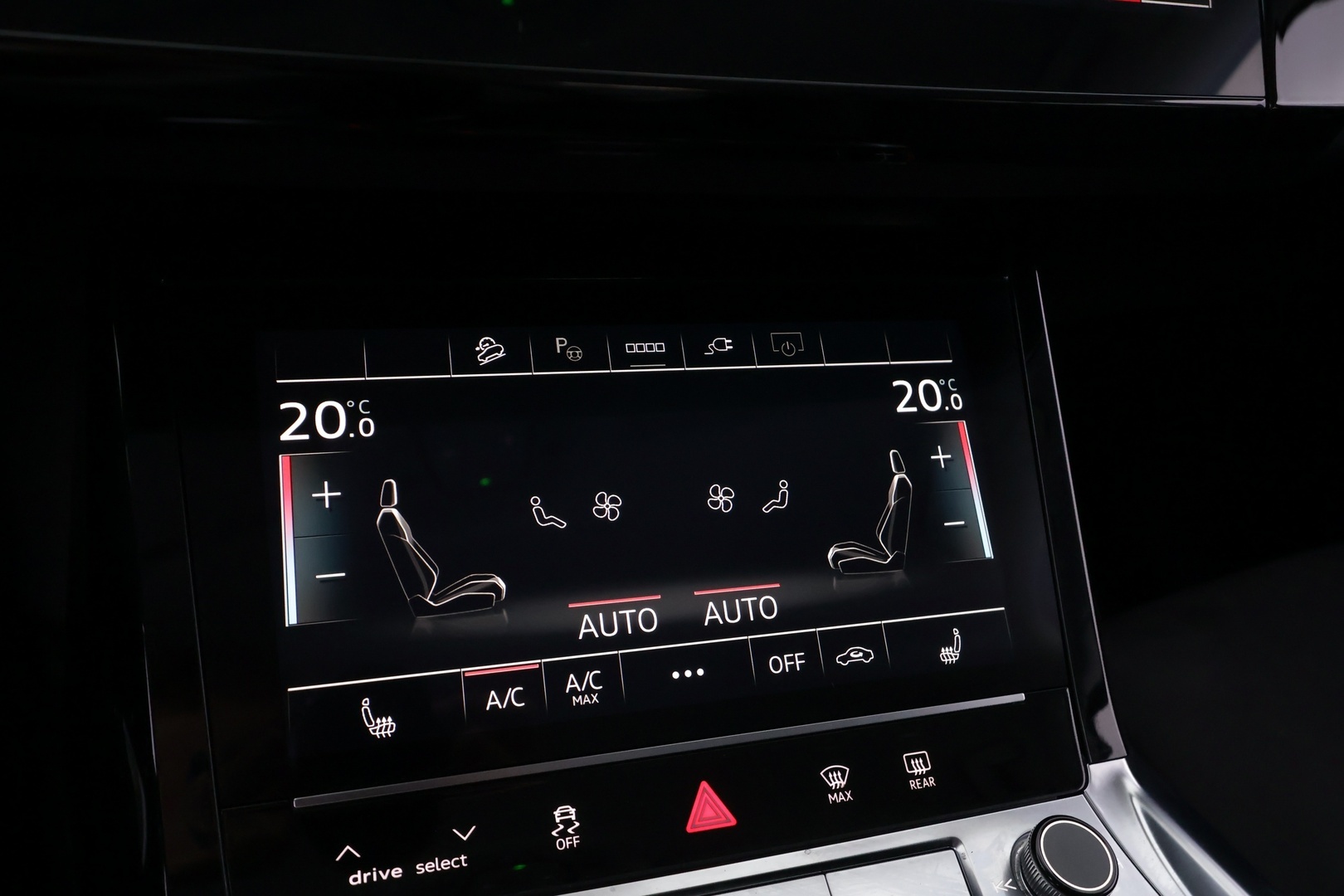 AUDI e-tron 2022