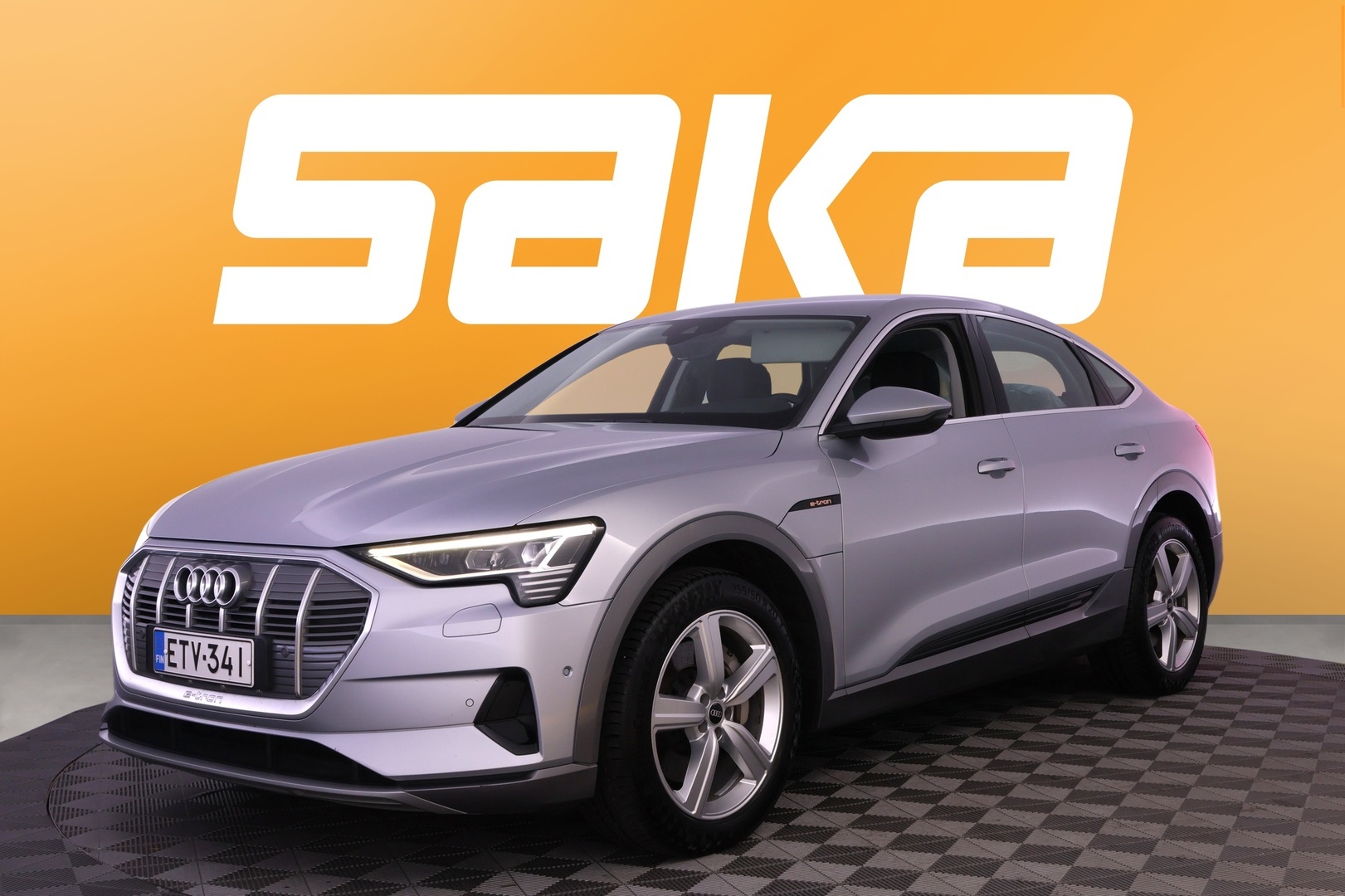 AUDI e-tron 2022
