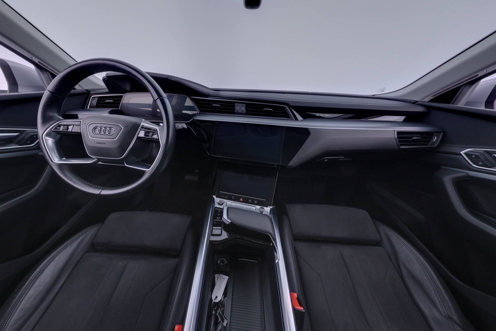AUDI e-tron 2022