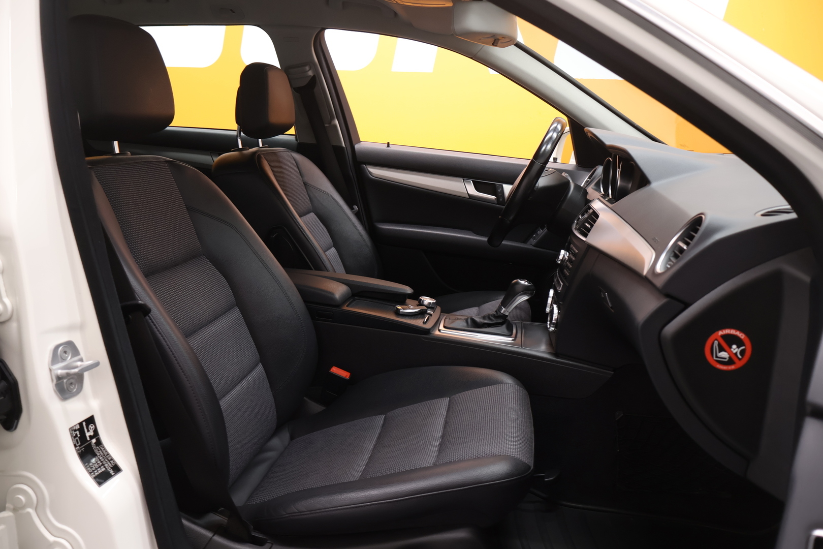 MERCEDES-BENZ C 2012