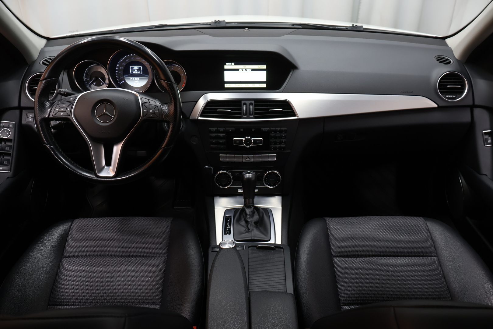 MERCEDES-BENZ C 2012