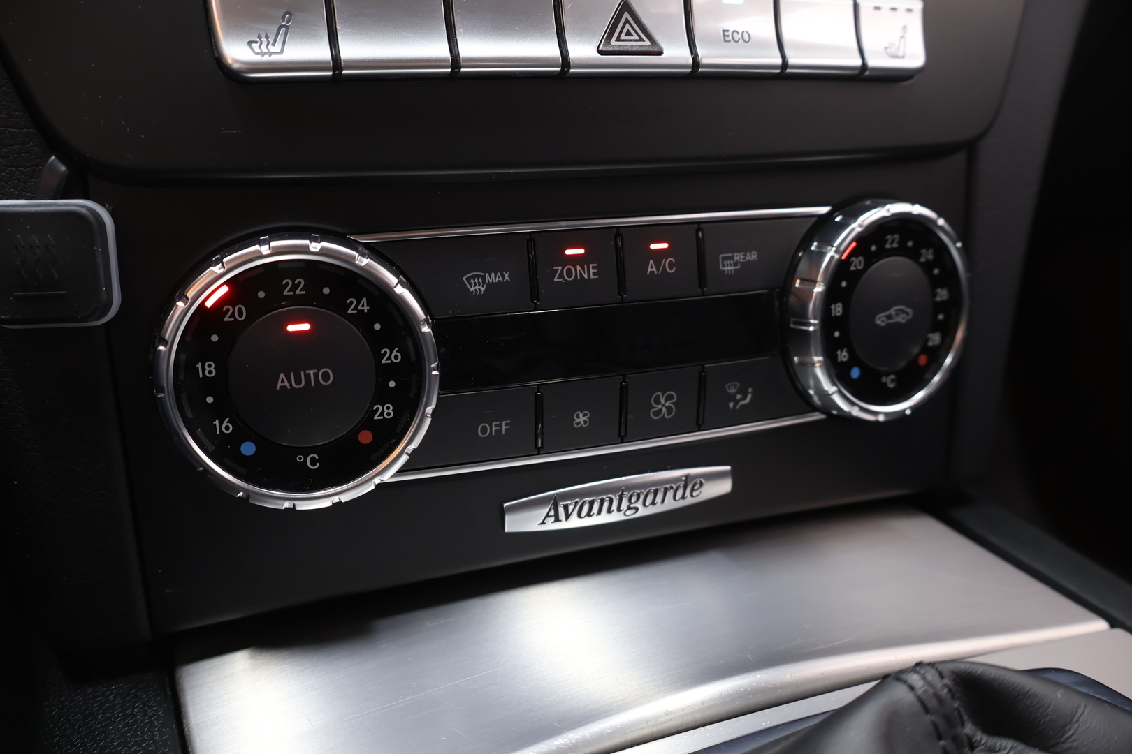 MERCEDES-BENZ C 2012