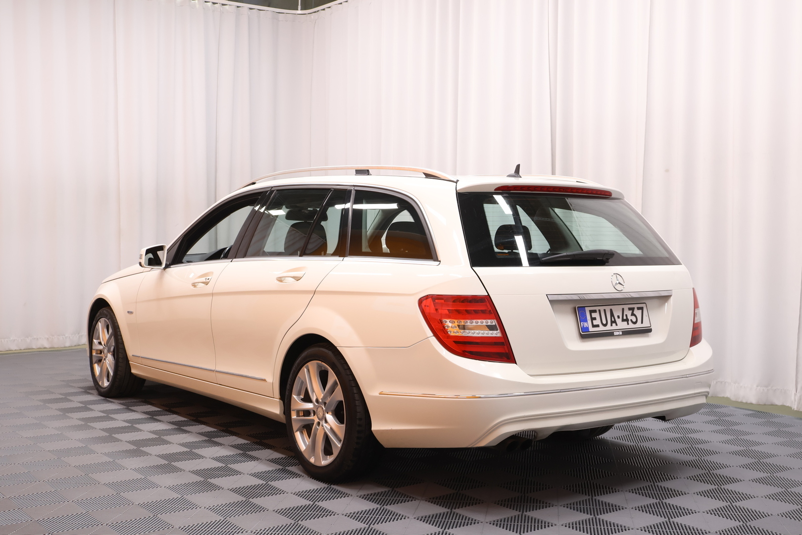 MERCEDES-BENZ C 2012