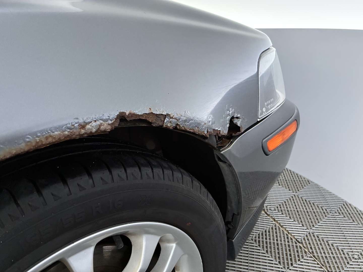 VOLVO V40 2001