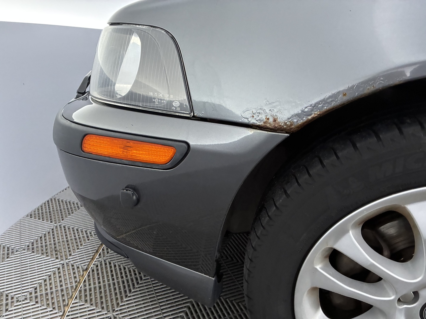 VOLVO V40 2001