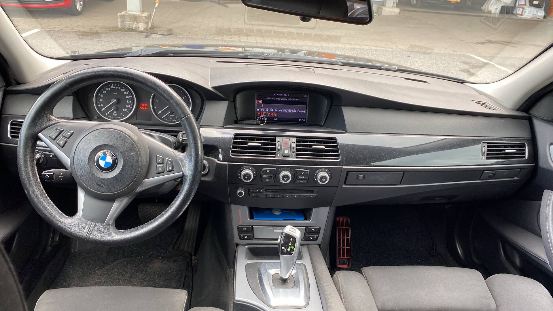 BMW 520 2009
