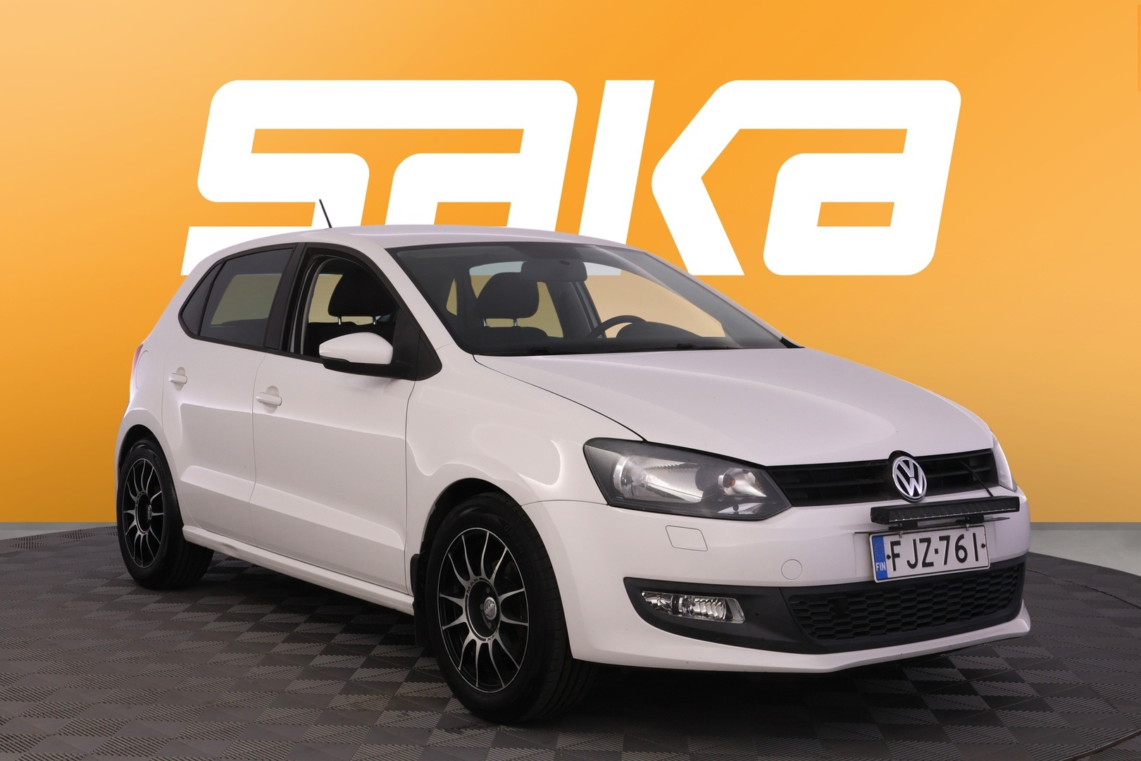VOLKSWAGEN Polo 2011