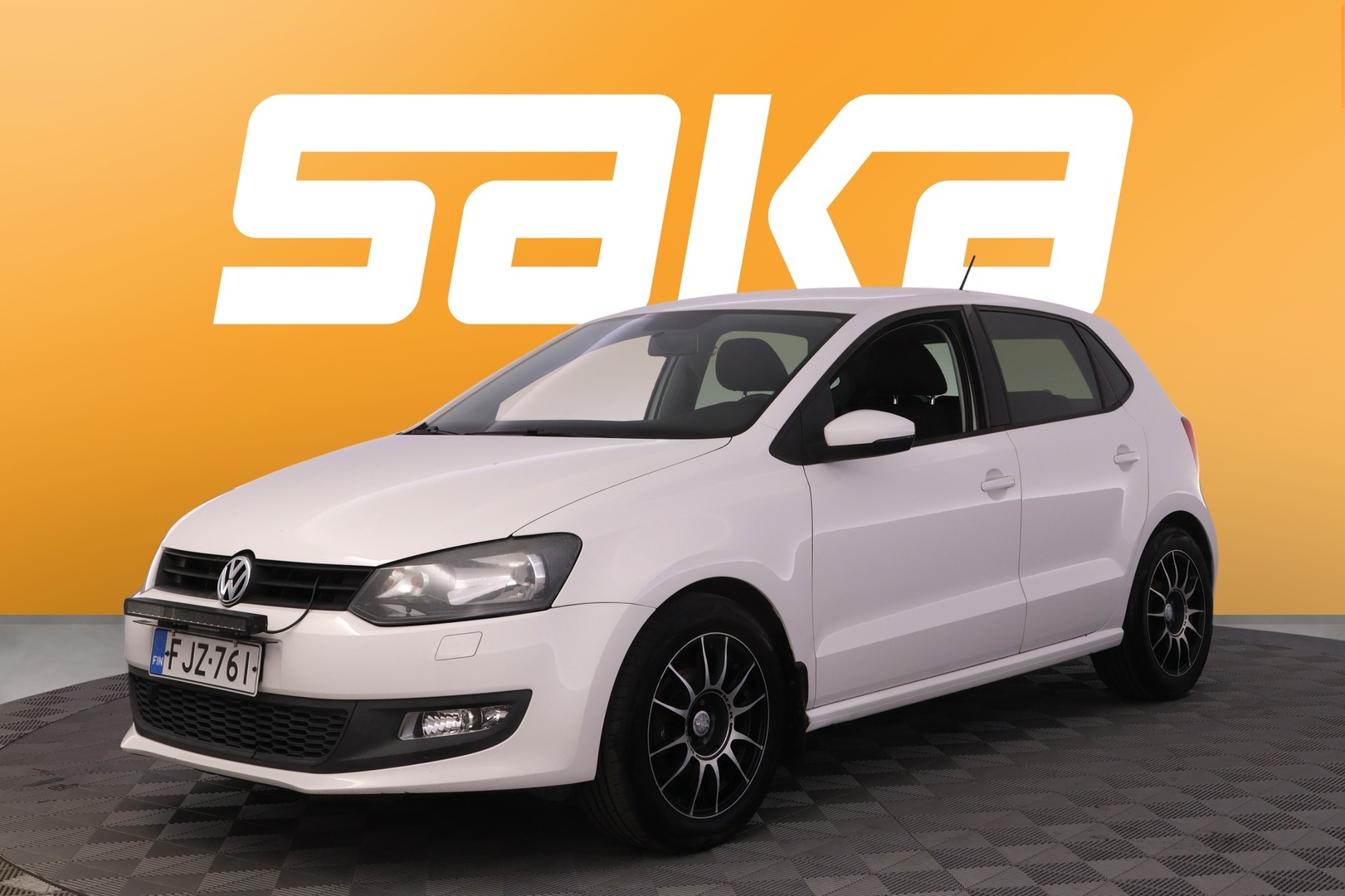 VOLKSWAGEN Polo 2011