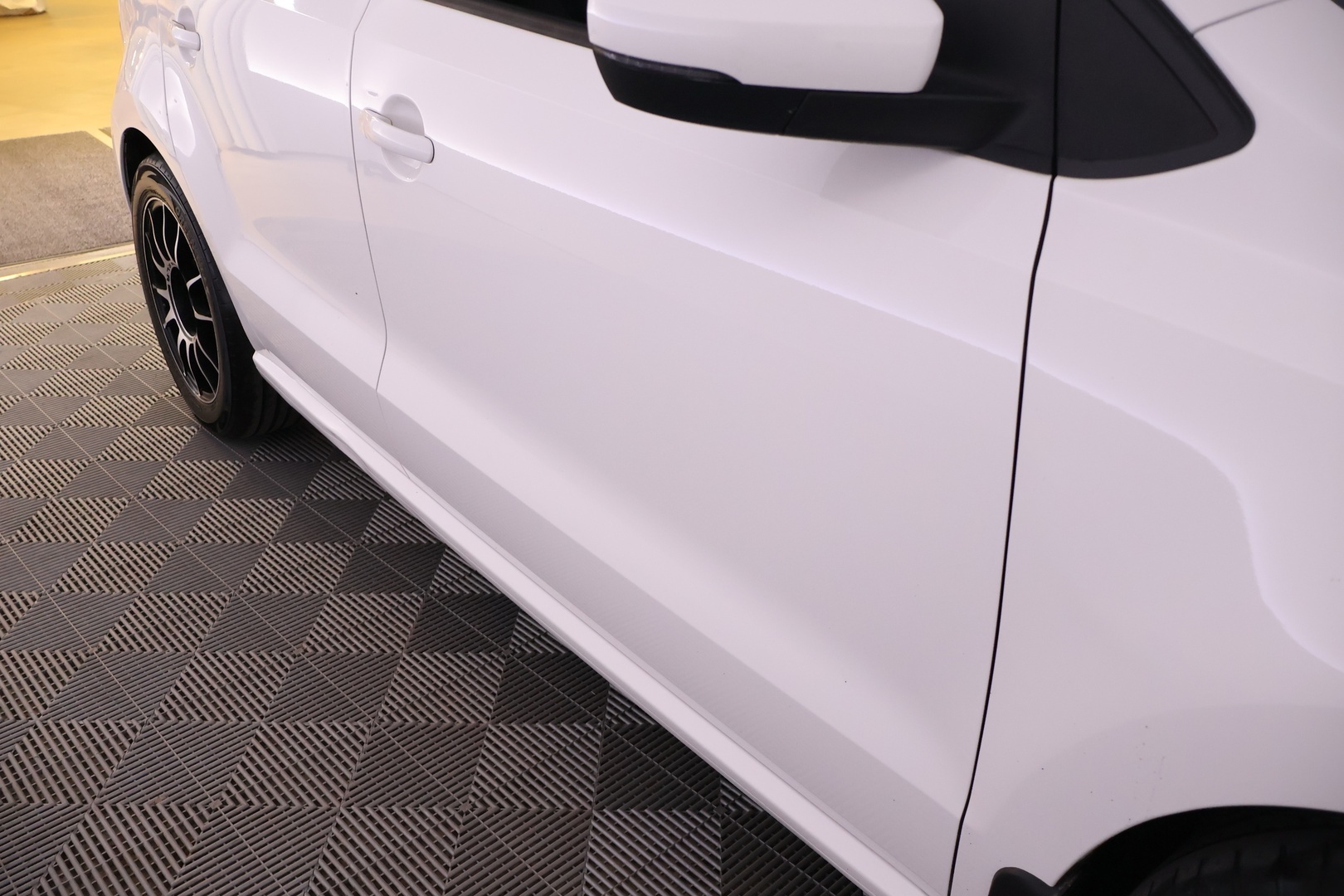 VOLKSWAGEN Polo 2011