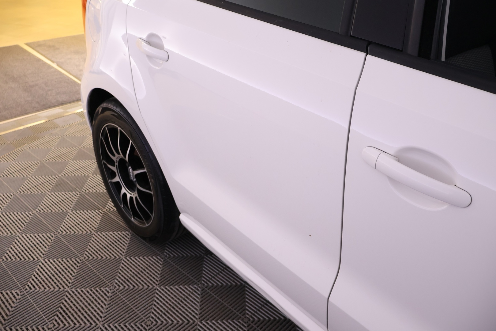 VOLKSWAGEN Polo 2011