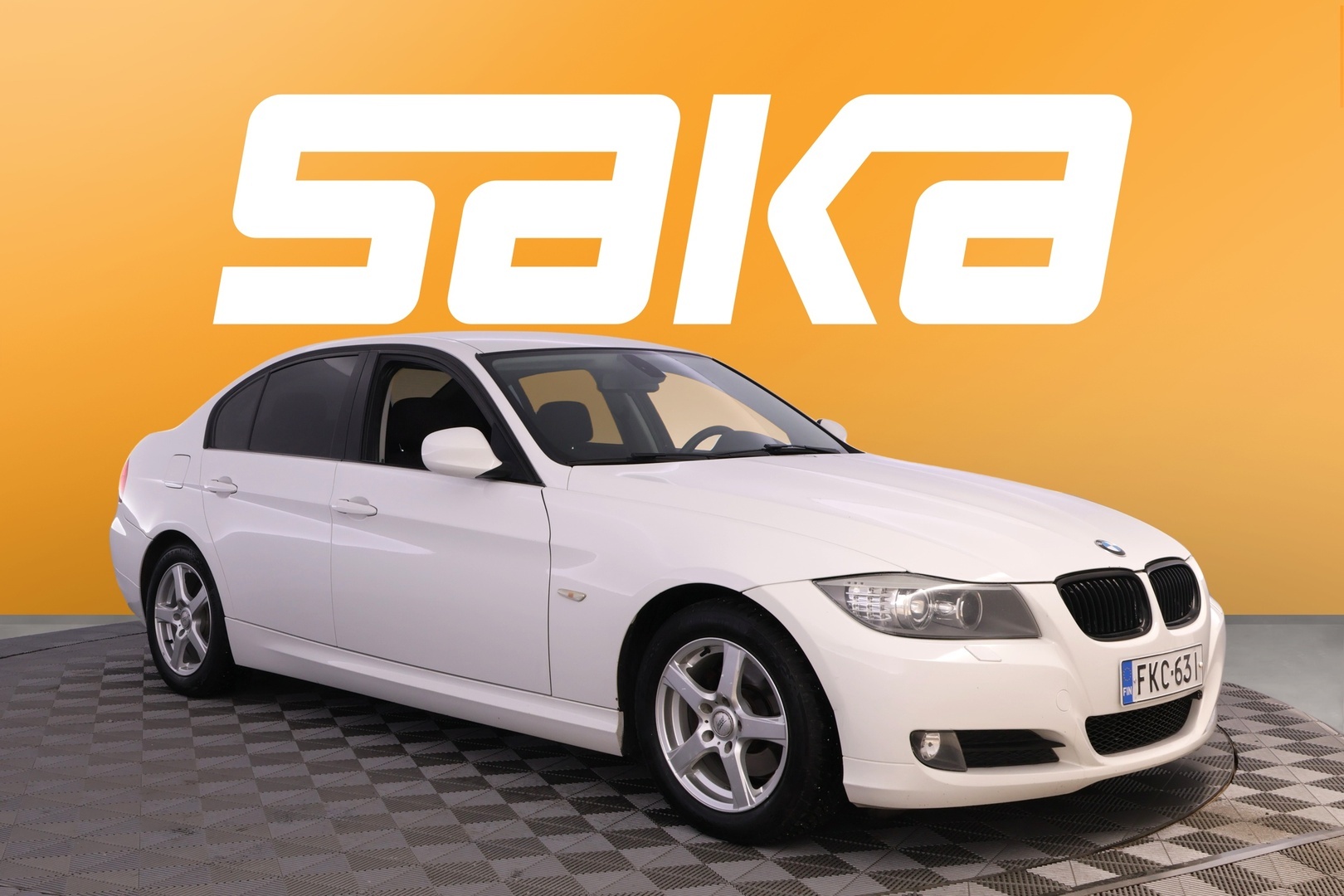 BMW 318 2011
