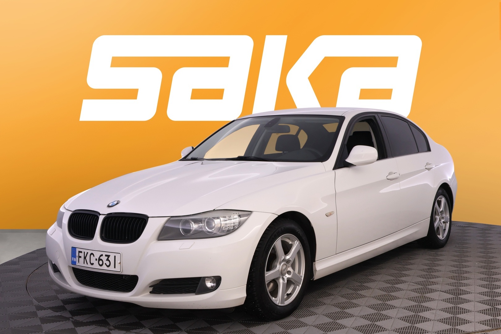 BMW 318 2011