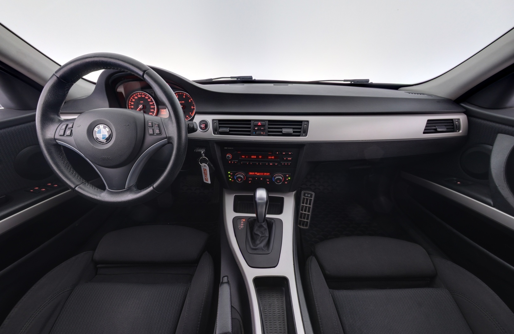 BMW 318 2011