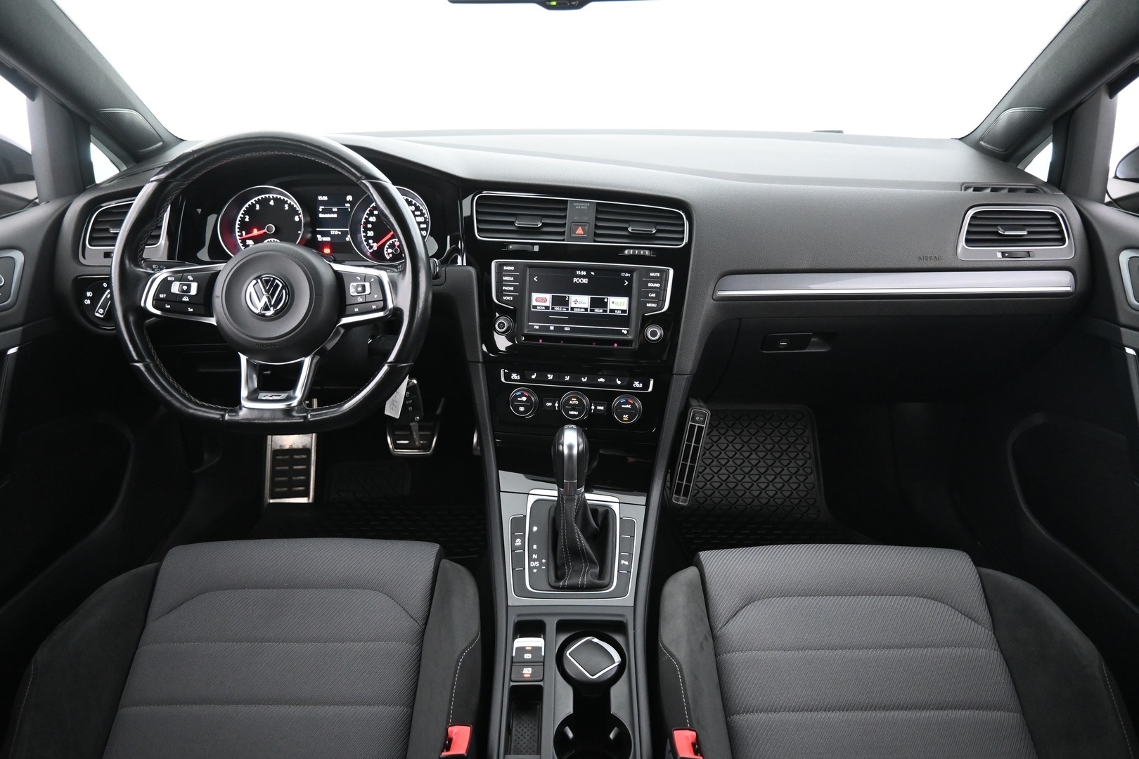 VOLKSWAGEN Golf 2016