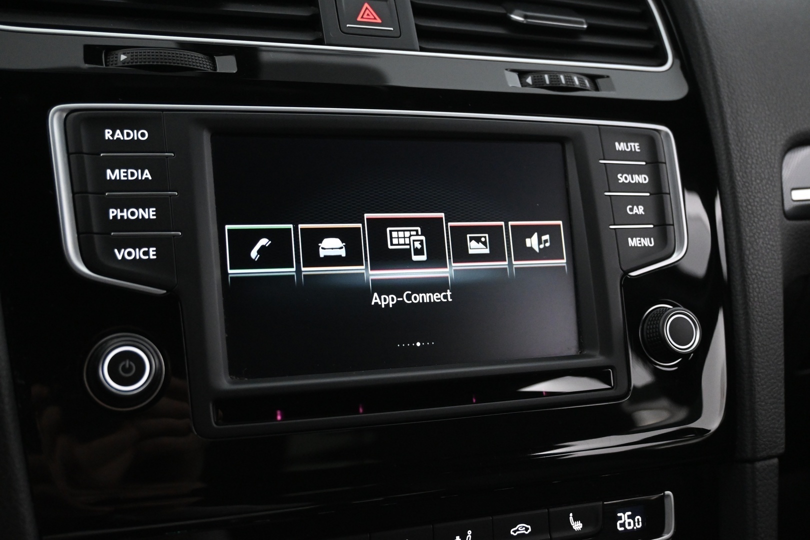 VOLKSWAGEN Golf 2016