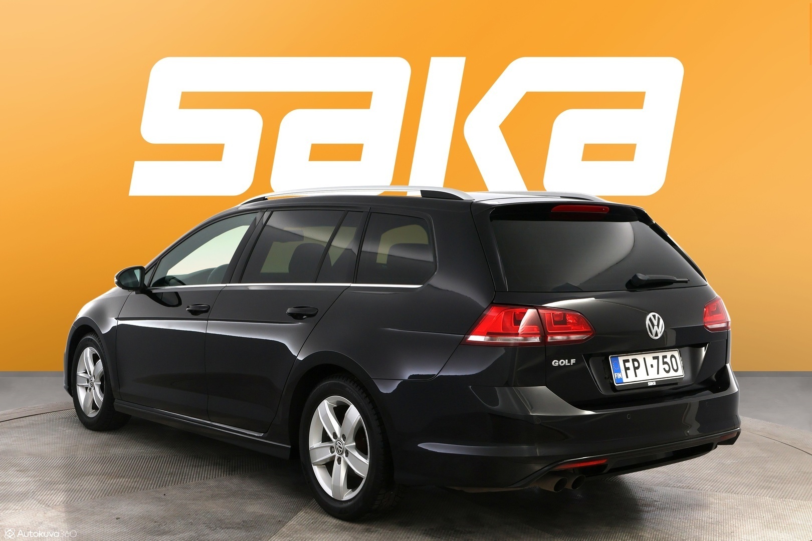 VOLKSWAGEN Golf 2016