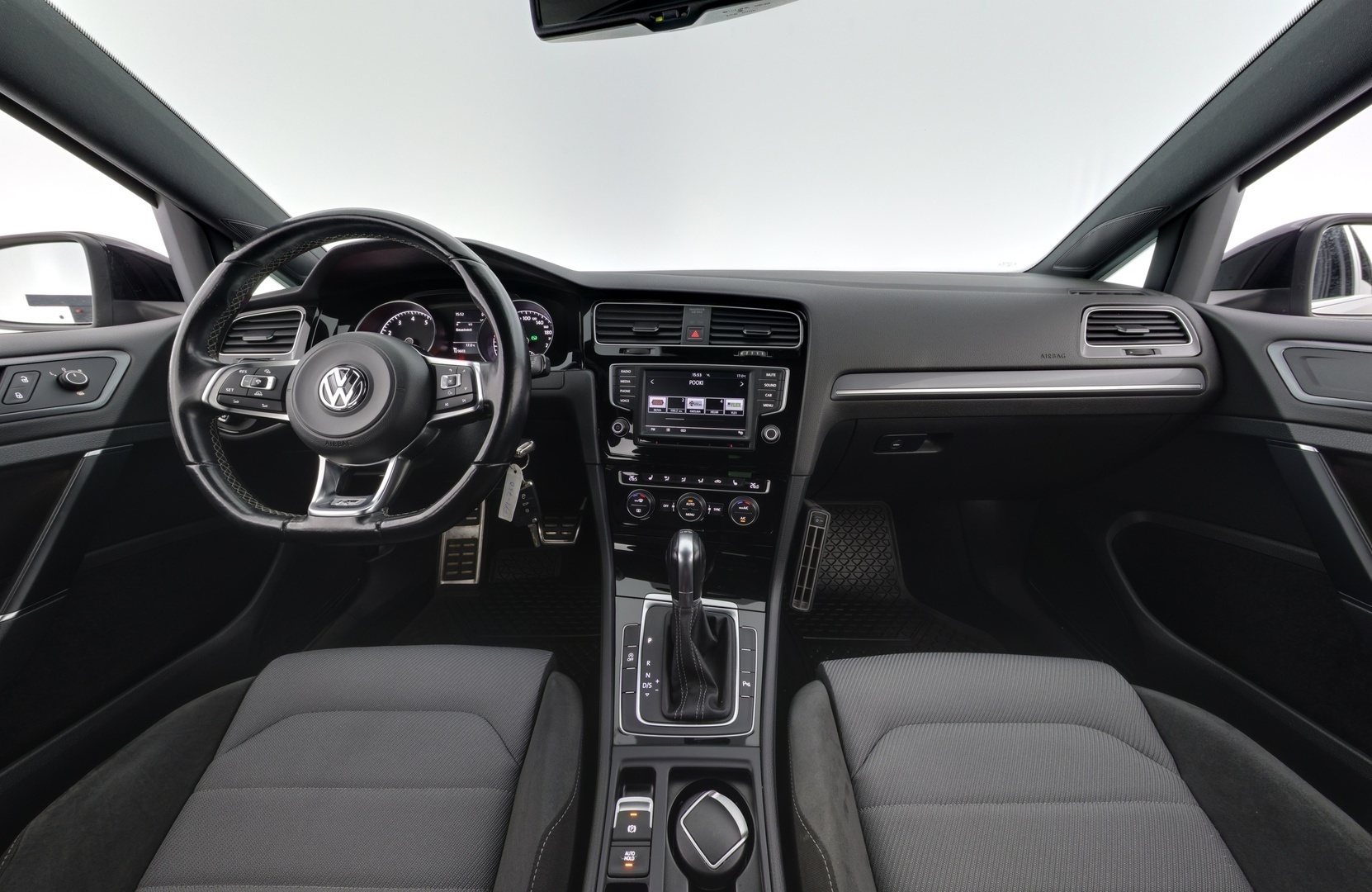 VOLKSWAGEN Golf 2016