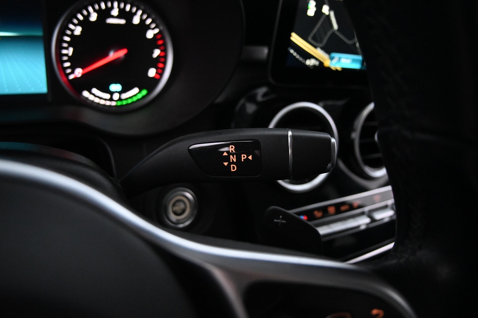 MERCEDES-BENZ GLC 2020