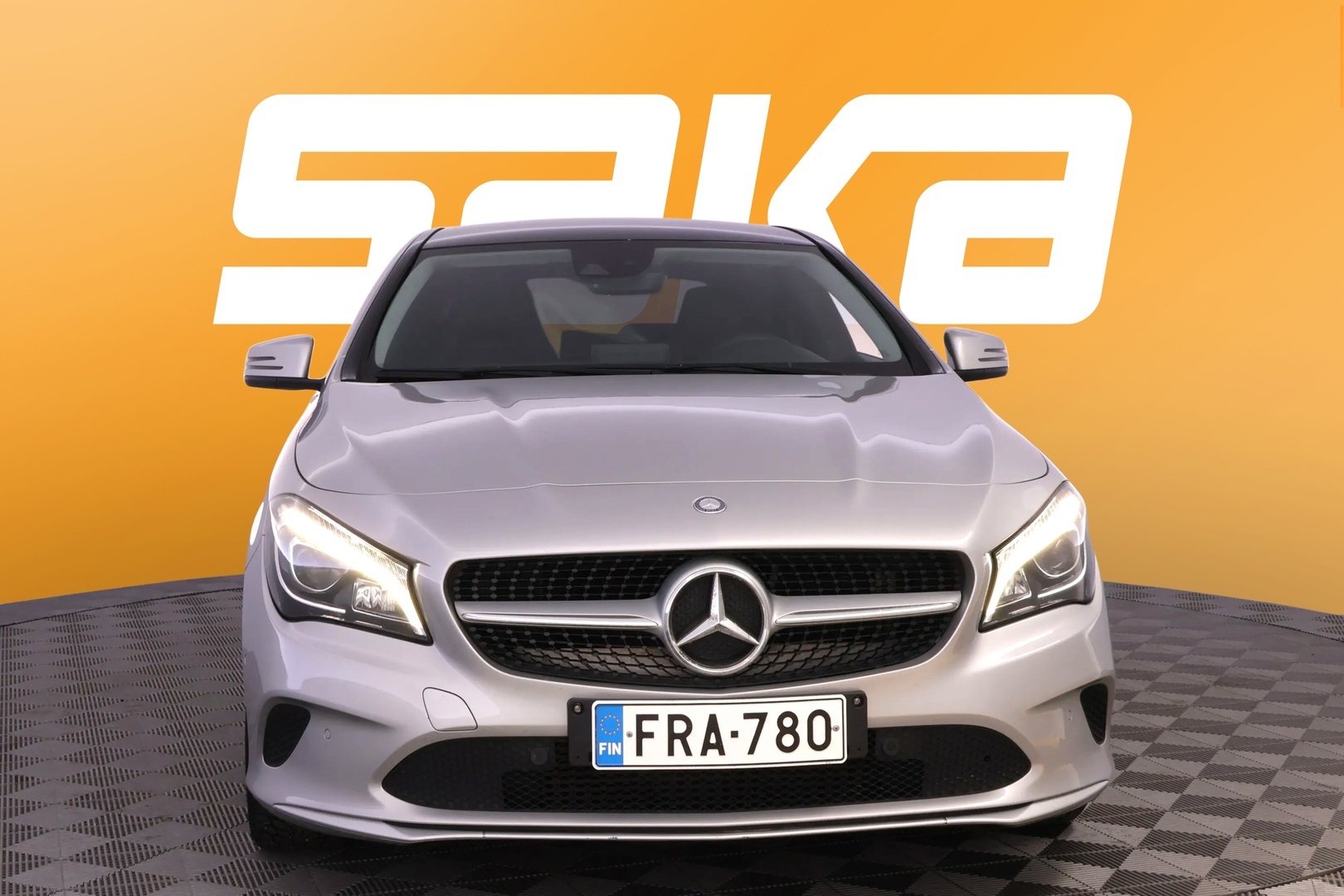 MERCEDES-BENZ CLA 2017