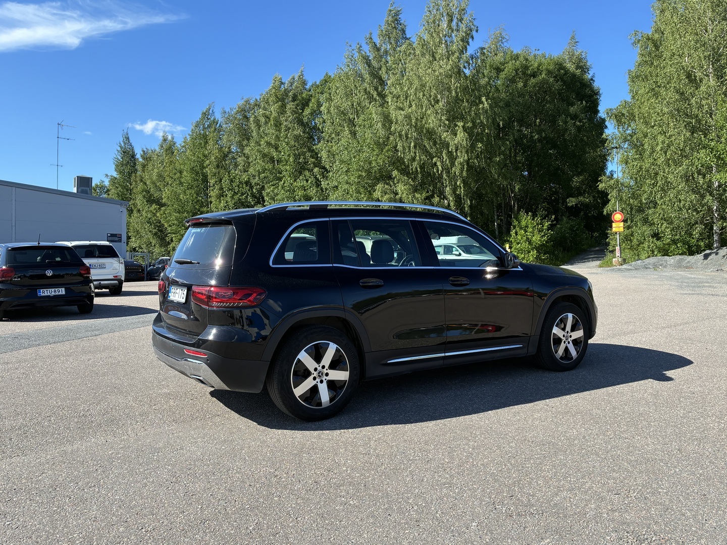 MERCEDES-BENZ GLB 2023