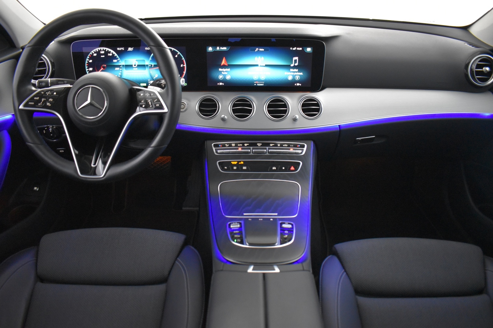 MERCEDES-BENZ E 2023