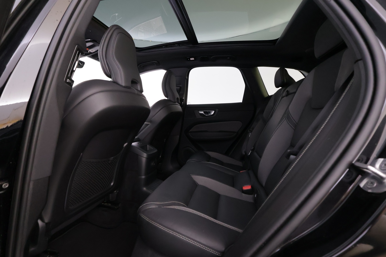 VOLVO XC60 2024