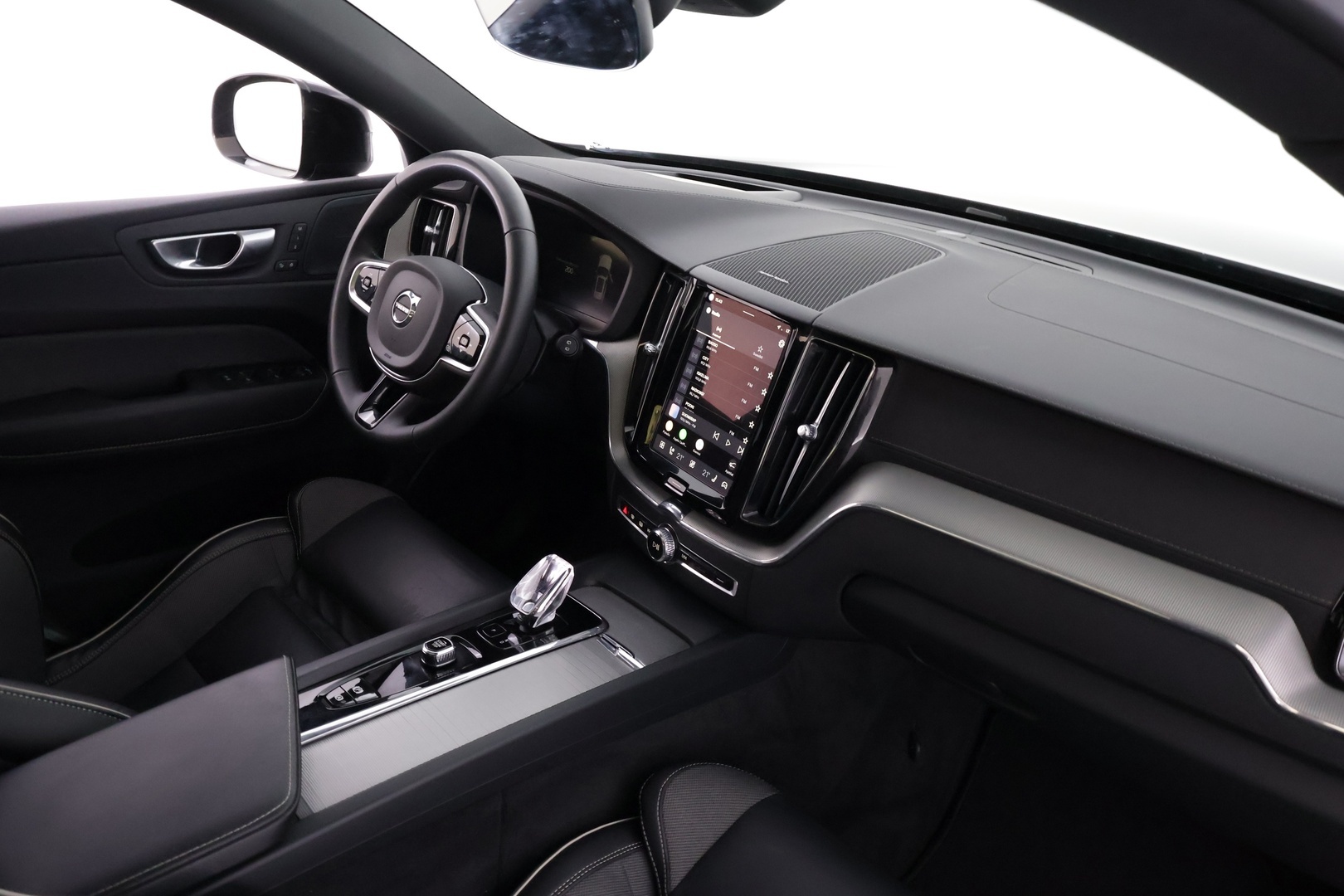 VOLVO XC60 2024