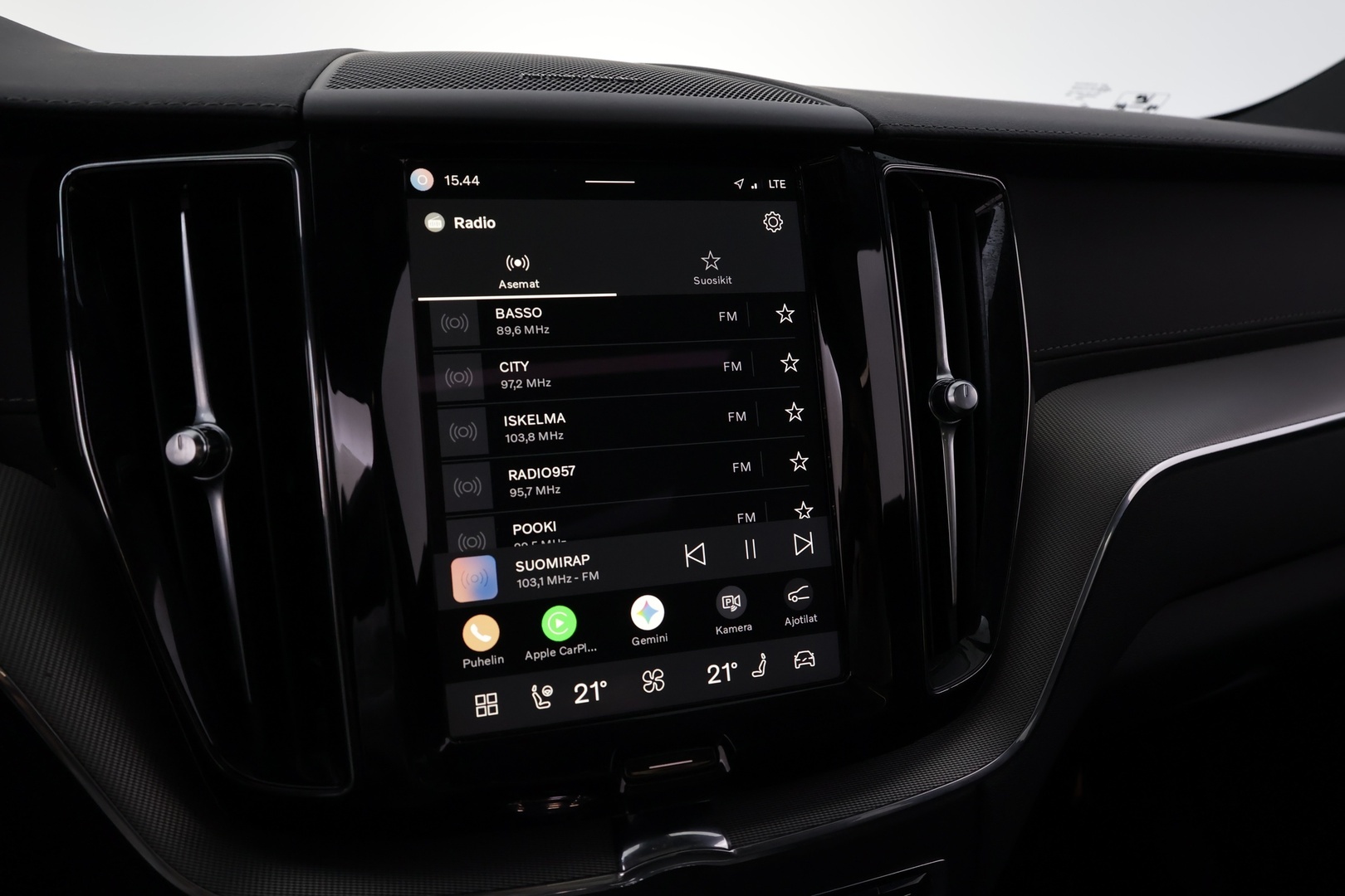 VOLVO XC60 2024