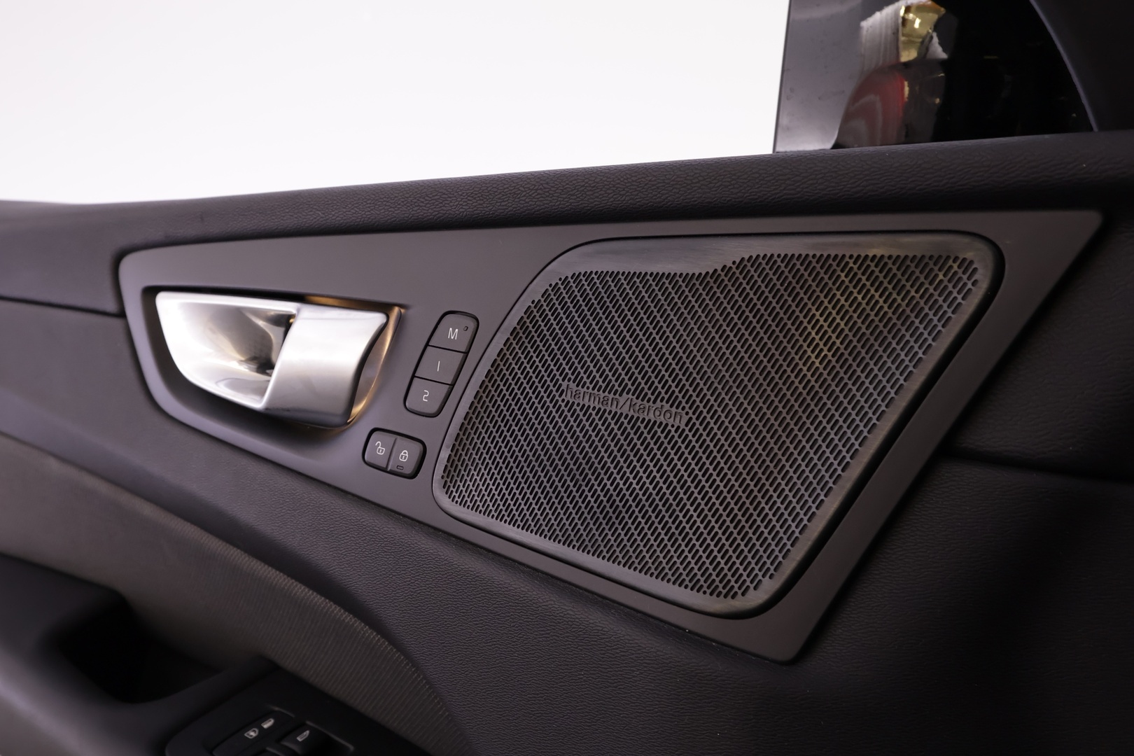 VOLVO XC60 2024