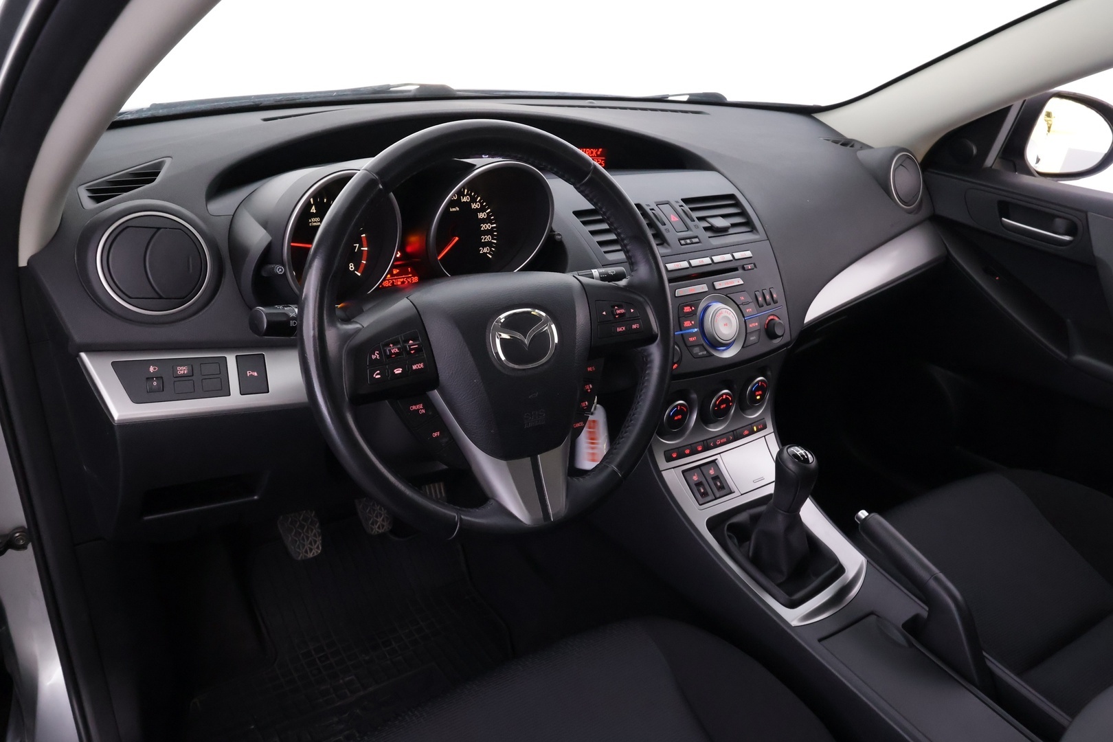 MAZDA 3 2009
