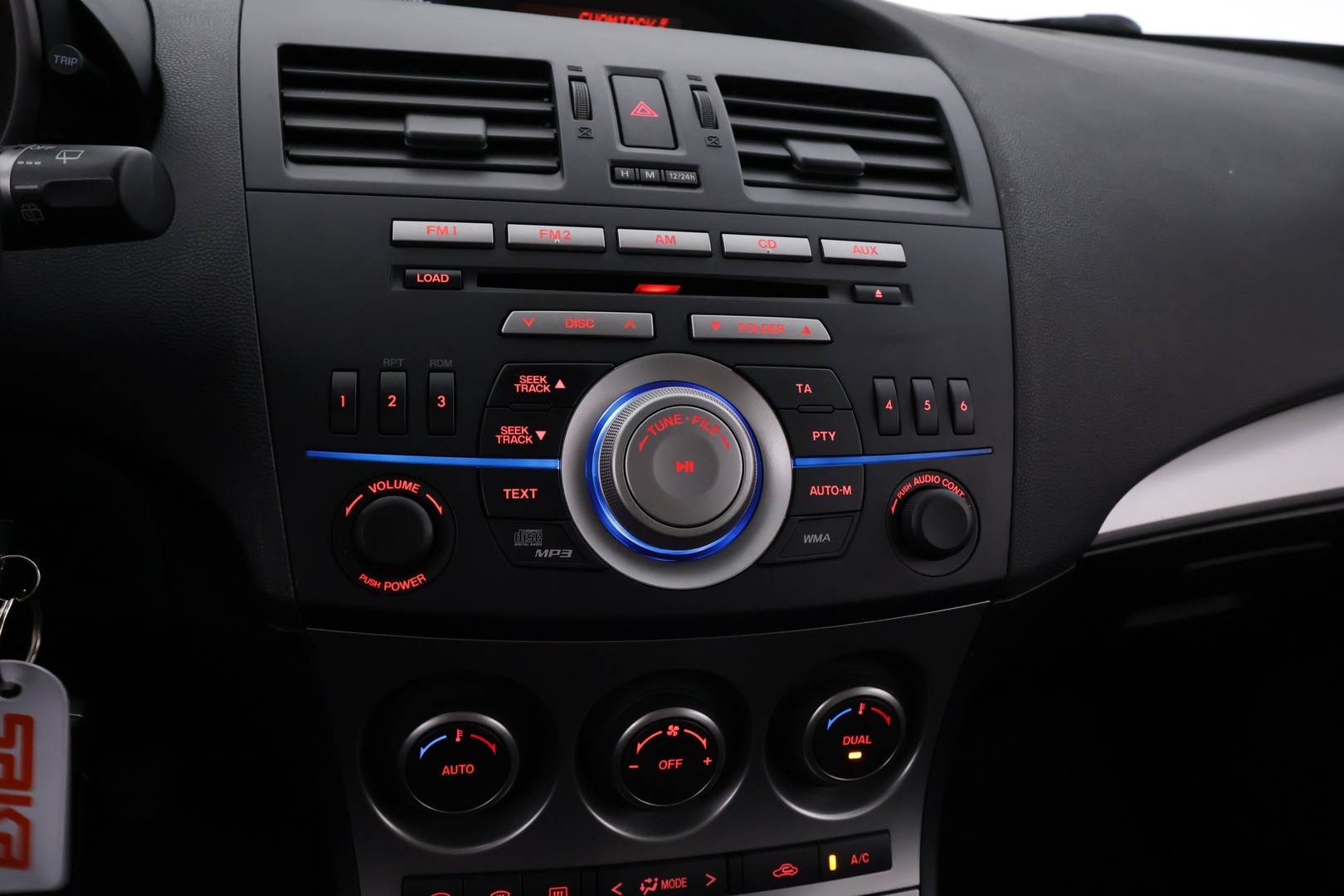 MAZDA 3 2009