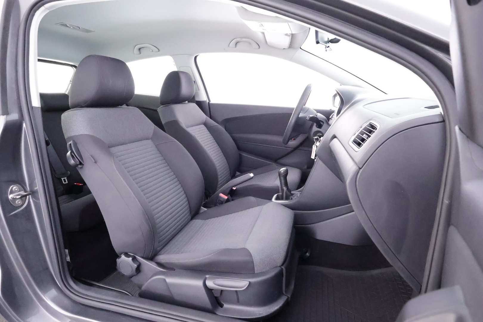 VOLKSWAGEN Polo 2010