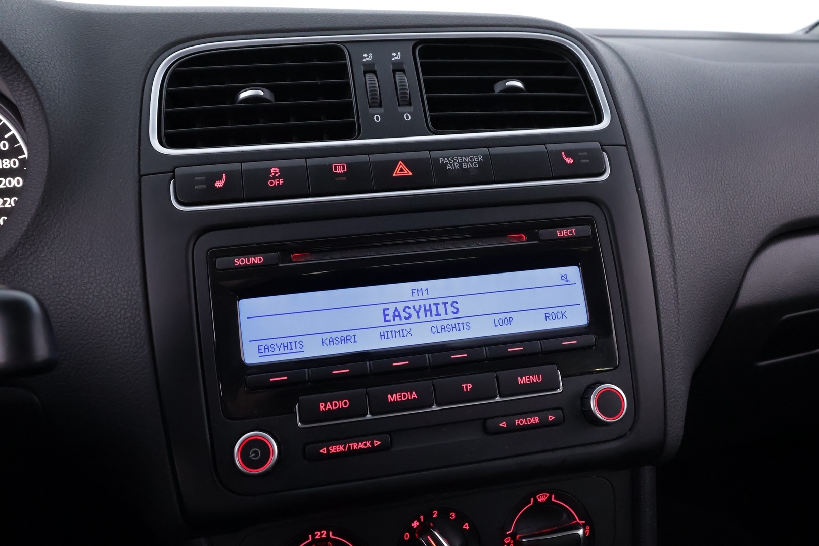 VOLKSWAGEN Polo 2010