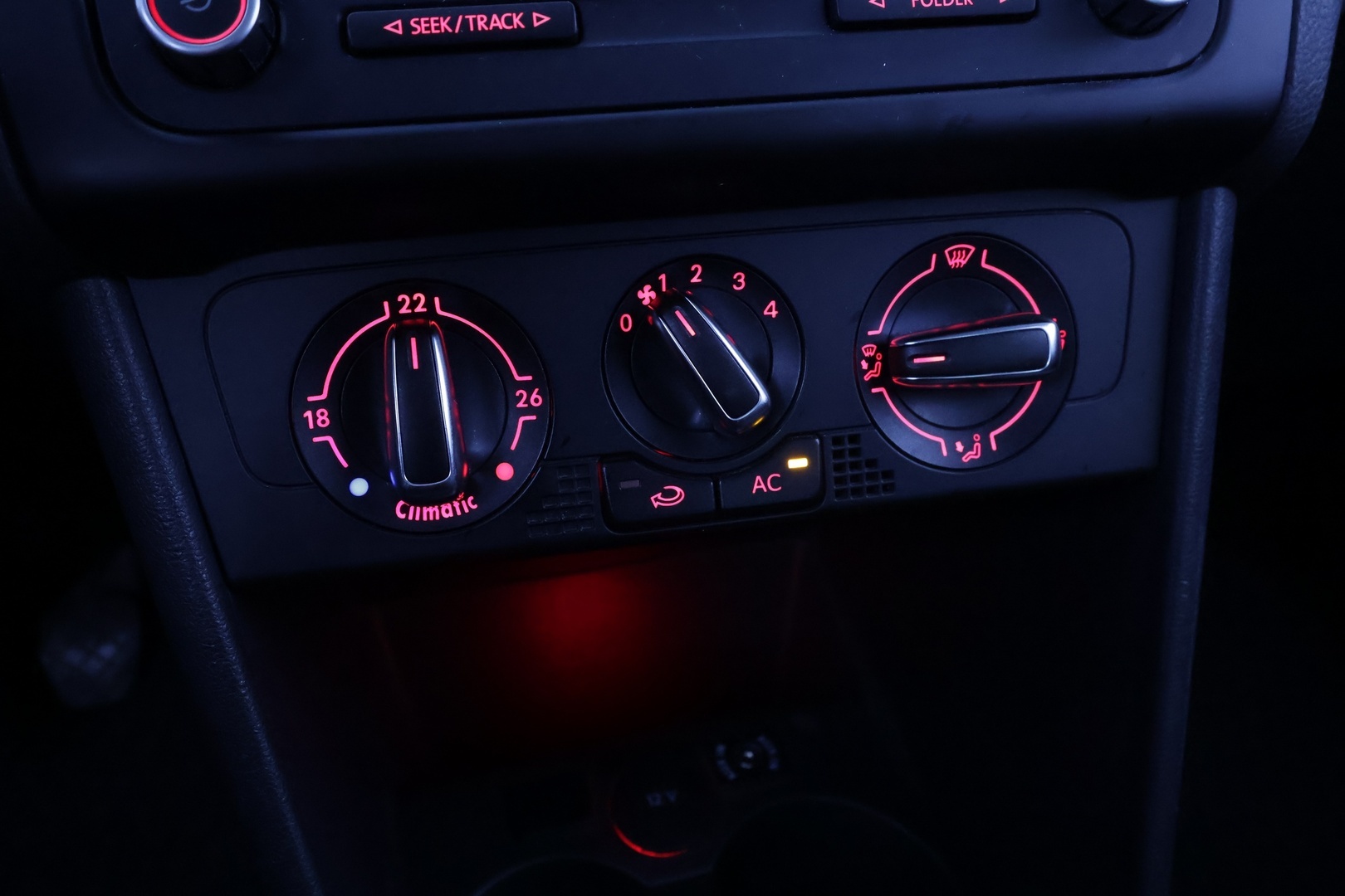 VOLKSWAGEN Polo 2010