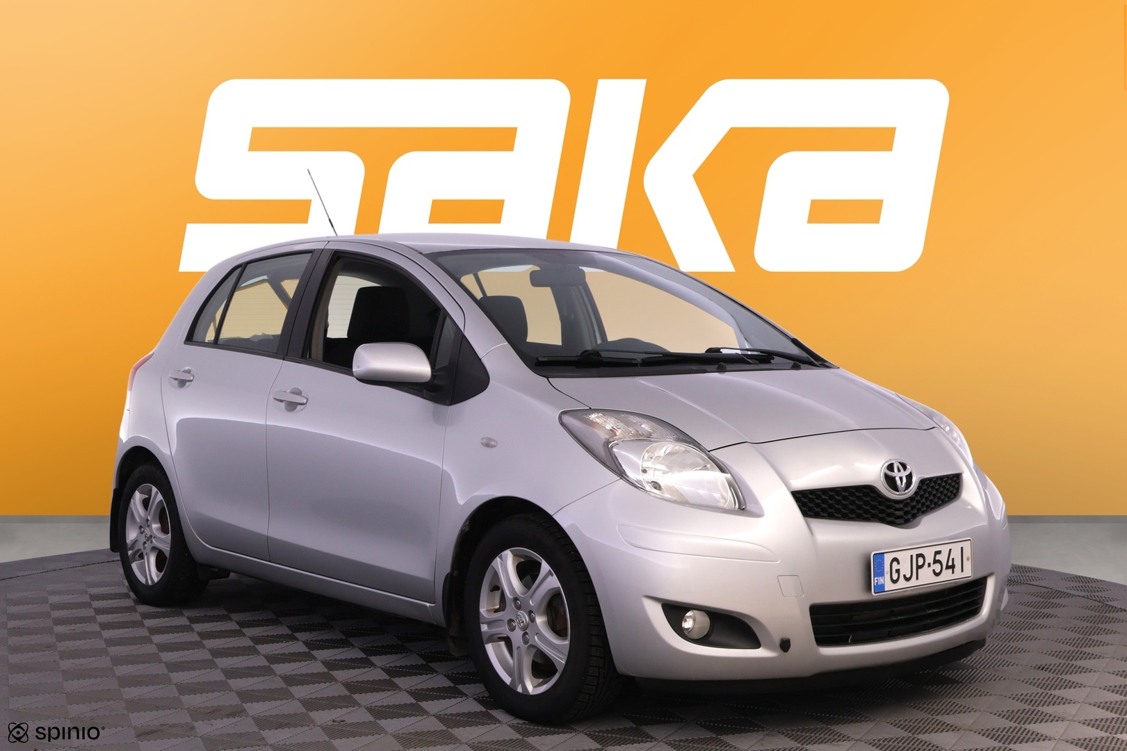 TOYOTA Yaris 2011